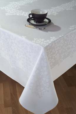 Shamrock Damask Tablecloths - Ferguson's Irish Linen